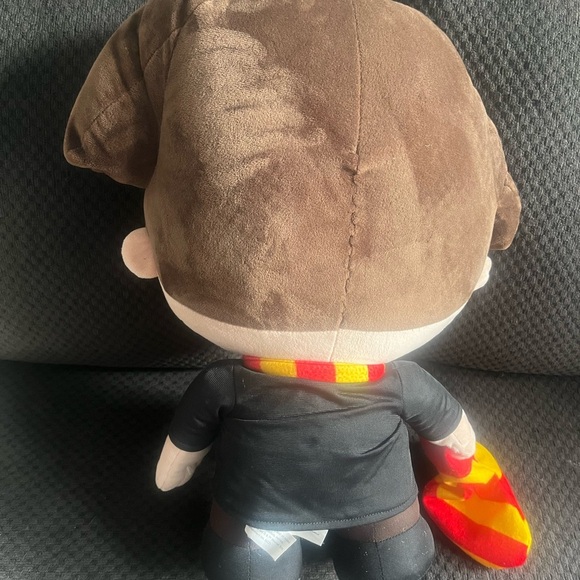 Wizard Plush Toy with Scarf Tall 46cm Harry Potter - Picture 4 of 6